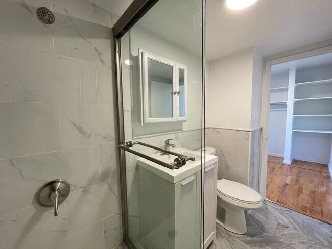 Building Photo - The Philadelphian – Fully Renovated Studio with All Utilities Included!