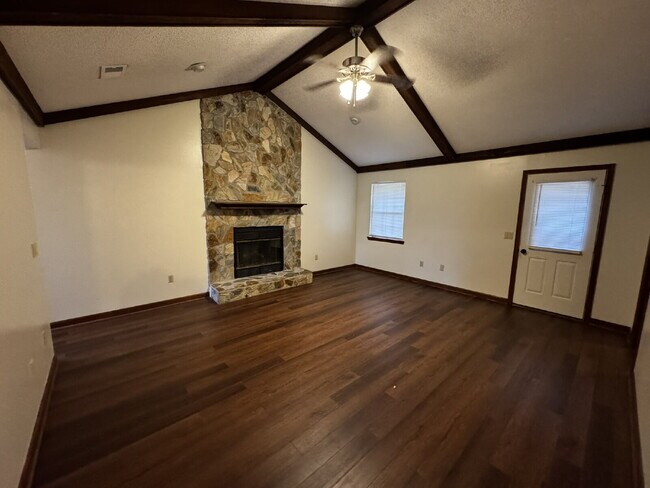 Building Photo - Home for Rent