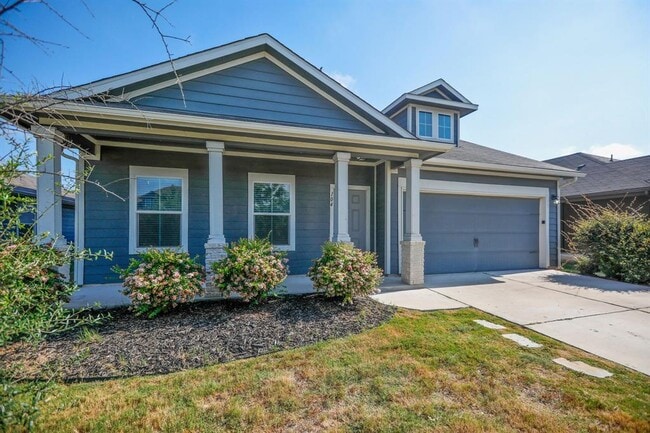 Building Photo - 104 Navidad River Dr