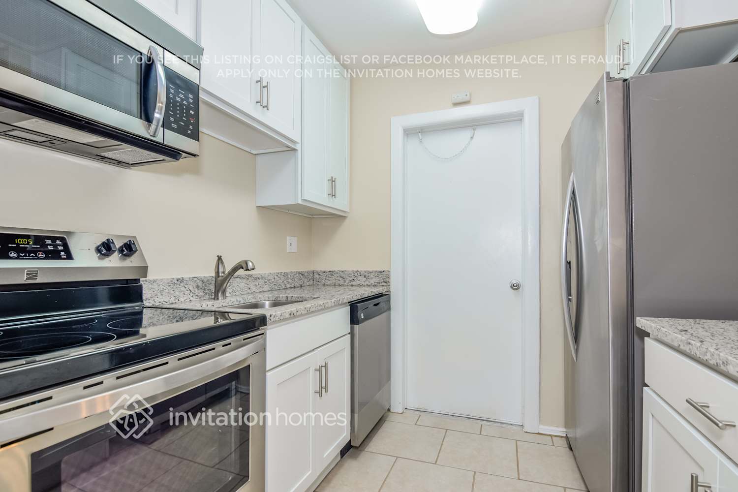 Building Photo - 511 Sutton Pl