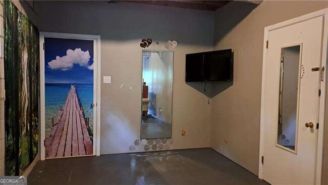 Building Photo - 1176 Converse Dr NE