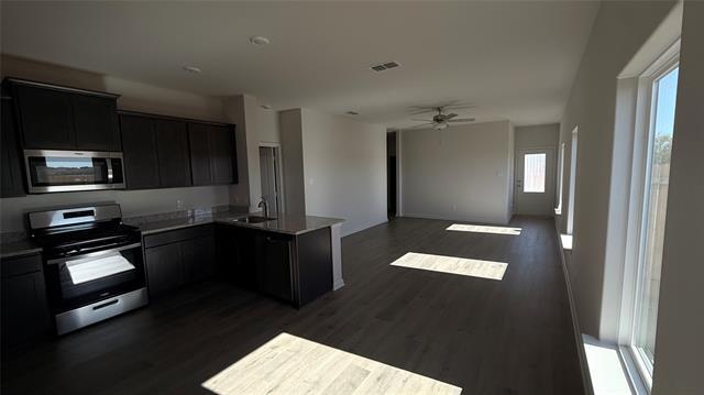 Building Photo - 8205 White Wolf Trl