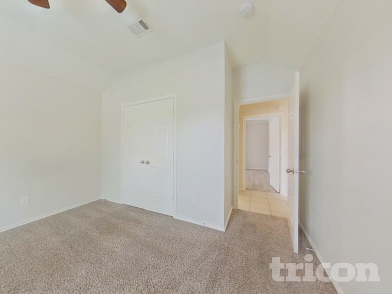 Building Photo - 1630 Emily Ln