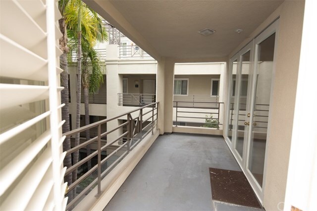 Building Photo - 2243 Martin-