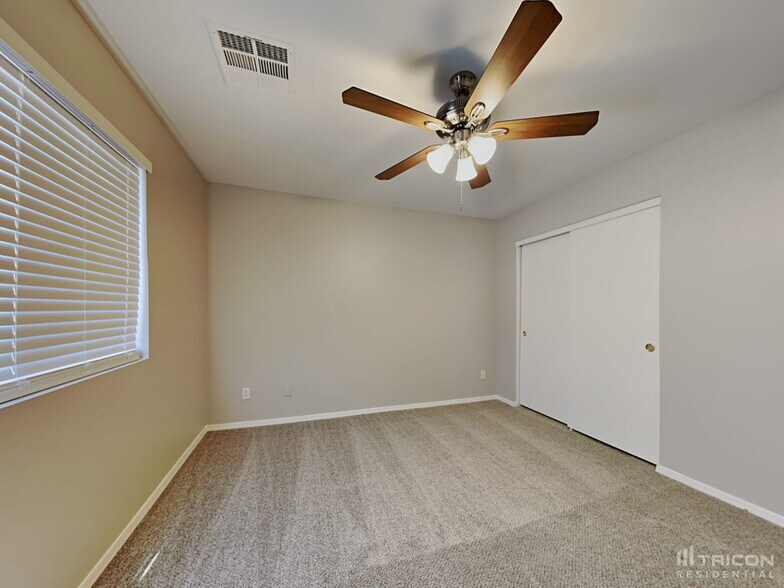 Building Photo - 23377 W Cocopah St