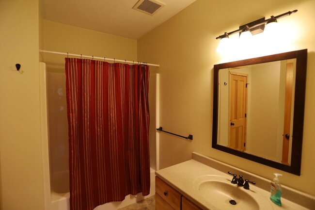 Building Photo - Large Private Furnished 4 Bed Winter Seasonal in Thornton- Close to Skiing! $2550/mo