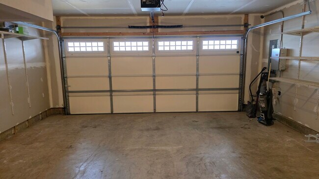 Building Photo - 1120 Bayberry Lane