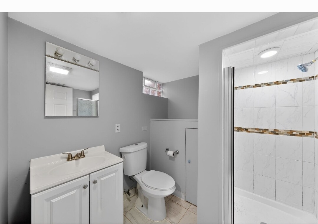 Building Photo - 4107 Applewood Ln