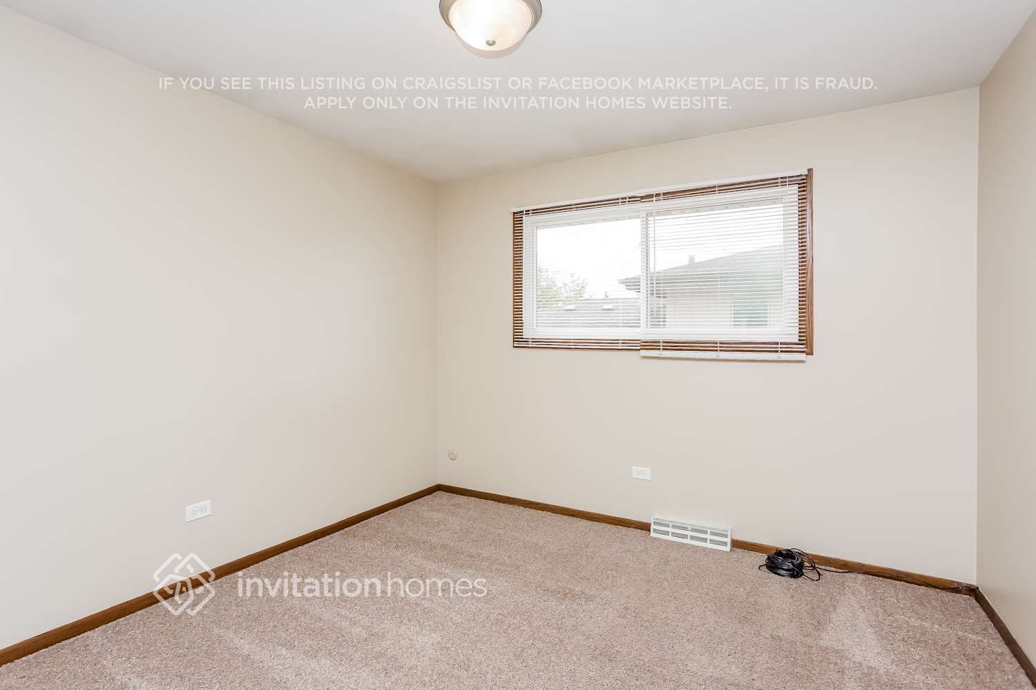 Building Photo - 8308 S 77th Ct