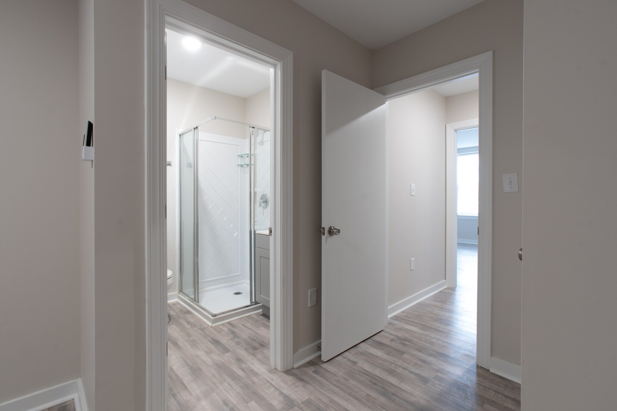 Building Photo - 816 E Hilton St