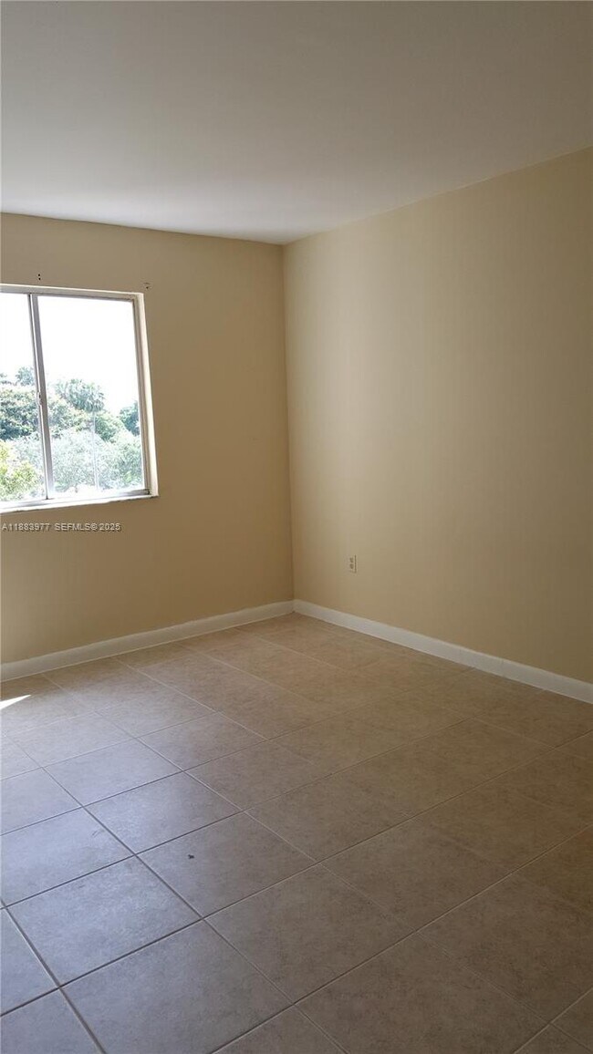 Building Photo - 15221 SW 80th St