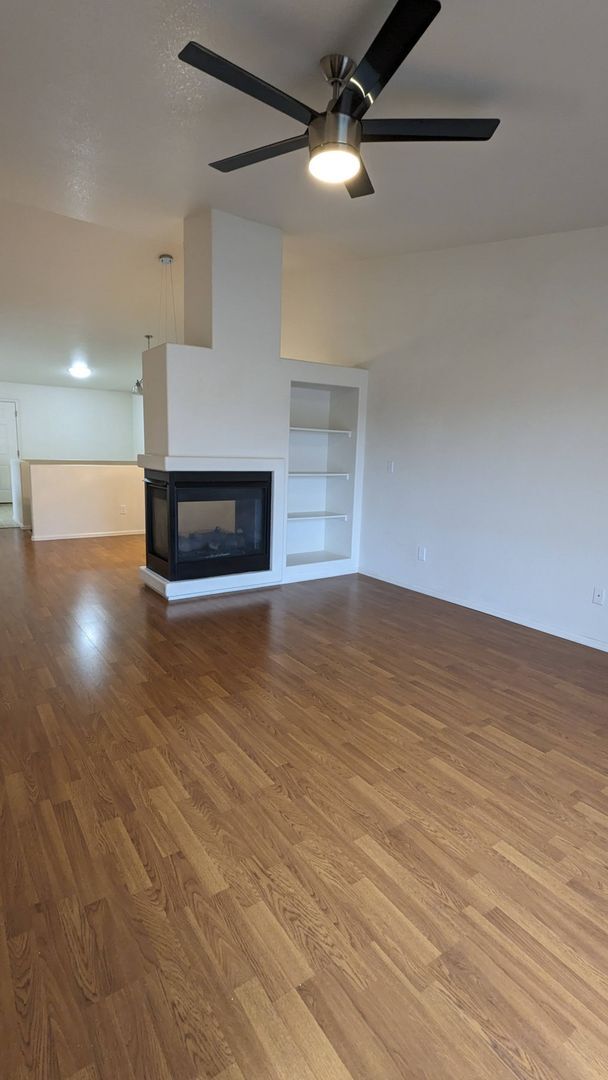 Building Photo - RANCH 3 BED/2.75 BATH PATIO HOME WITH MAIN FLOOR MASTER, FINISHED BASEMENT, AC, 2 CAR GARAGE!