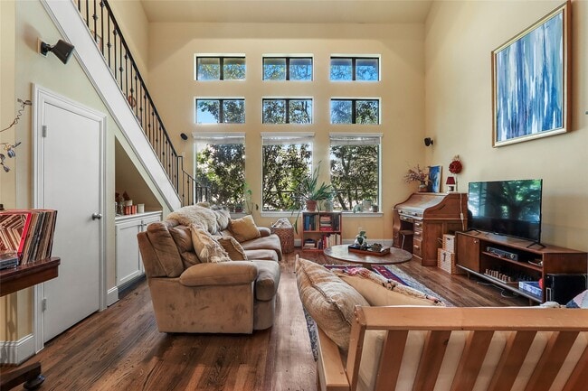 Building Photo - 1905 Summer St