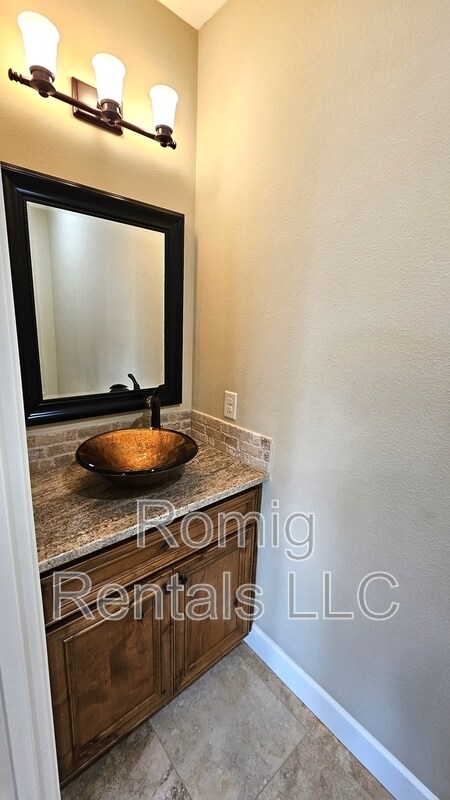 Building Photo - 13001 NW 49th Ave