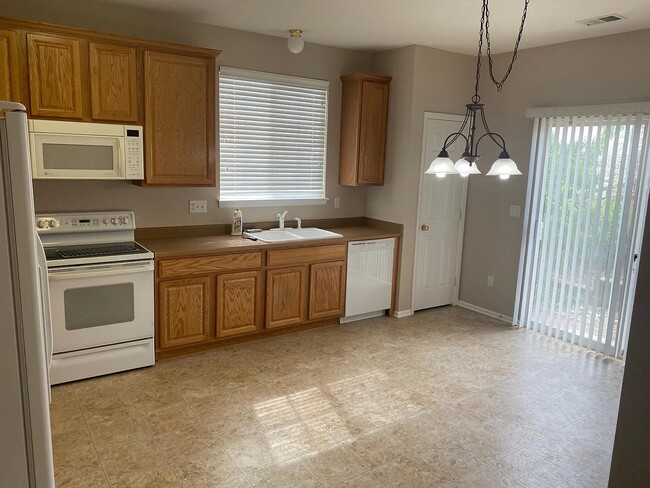 Building Photo - 4021 Shane Valley Trail