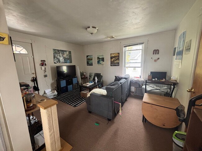 Building Photo - 41 Whipple St