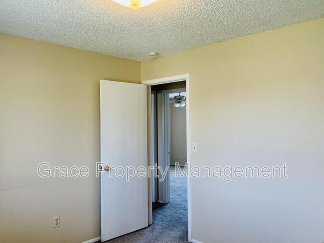 Building Photo - 4669 E 115th Ct