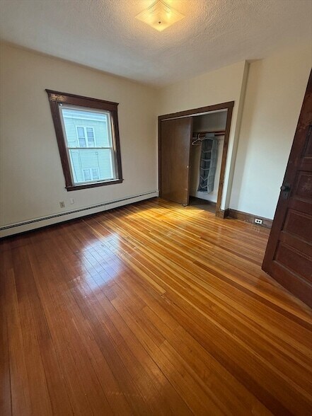 Building Photo - 7 E Hoyle St