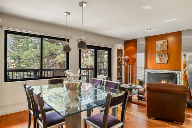 Building Photo - 650 S Monarch St