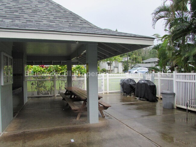 Building Photo - Gardens at Launani Valley 2/2/2 Townhome (Mililani/Launani Valley)
