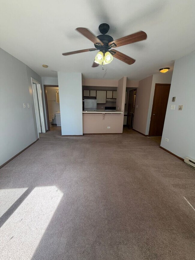 Building Photo - 4312 W Shamrock Ln