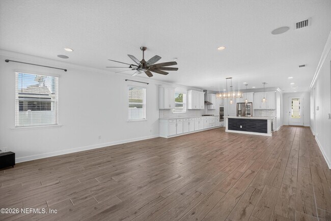 Building Photo - 855 Flach Dr