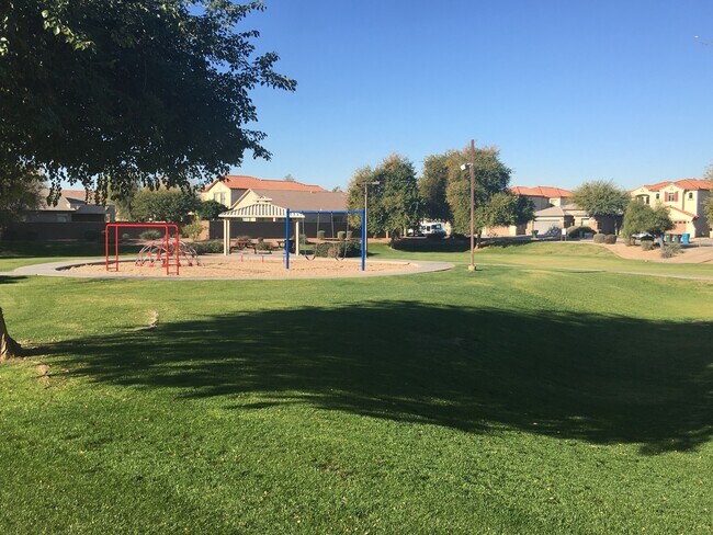 Building Photo - Phoenix 4 Bed & 2 Bath Single Story Split Floorplan