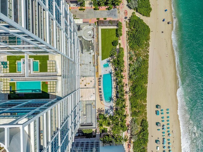 Building Photo - 6899 Collins Ave
