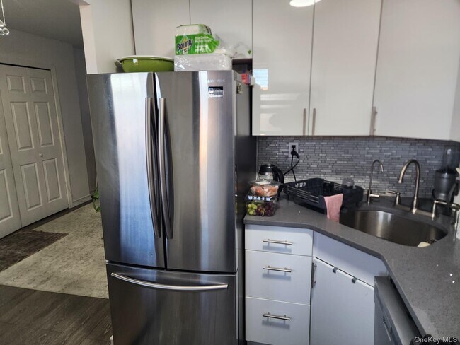 Building Photo - 61-55 98th St