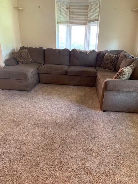 Building Photo - 928 W 3rd St