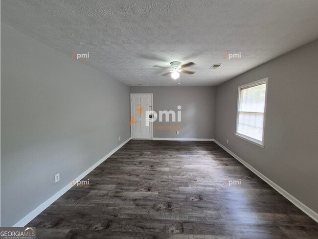 Building Photo - 808 Wilson Cir SW