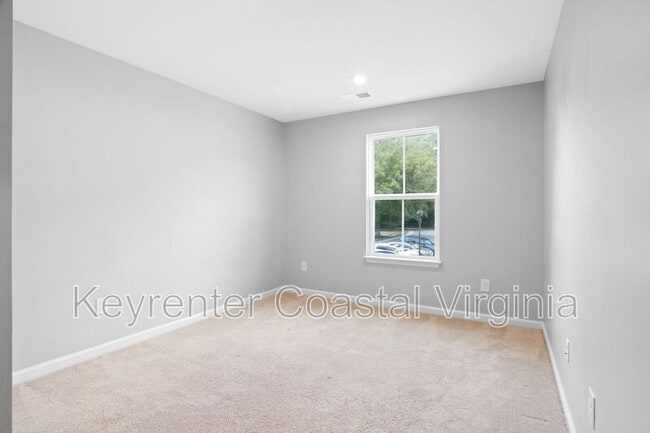 Building Photo - 130 Bicameral Ln