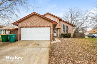 Building Photo - 1119 Karen Dr