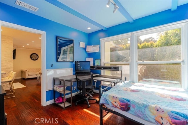 Building Photo - 660 Woodbury Rd