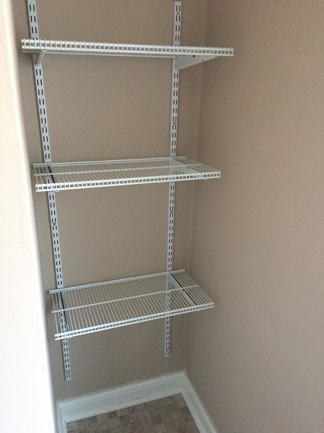 Building Photo - 4142 N Avers Ave