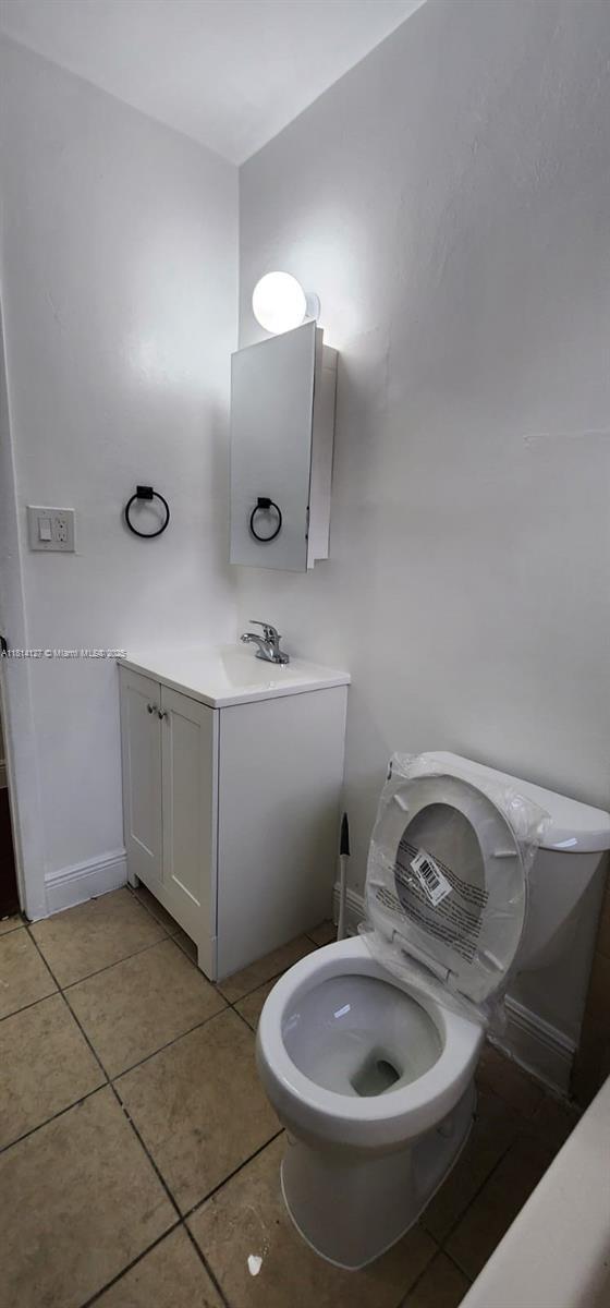 Building Photo - 371 NE 57th Ct