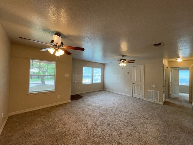 Building Photo - 1603 Massey St