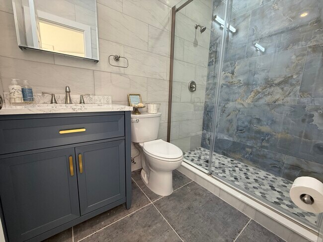 Building Photo - 253 State St