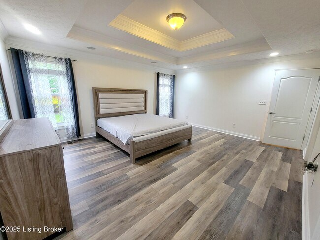 Building Photo - 12611 Bernay Pl