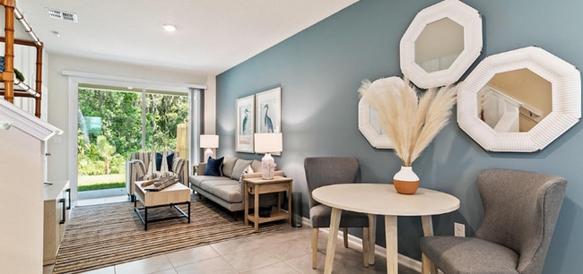 Building Photo - Coastal Townhouse, Fun Restaurants, Beaches and Shopping