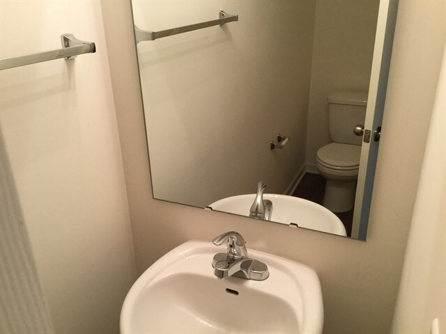 Building Photo - 4030 Lassen Ln