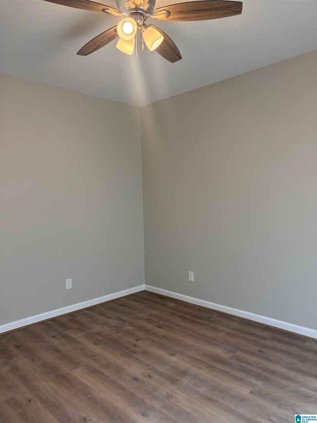 Building Photo - 1107 Cherry Cir