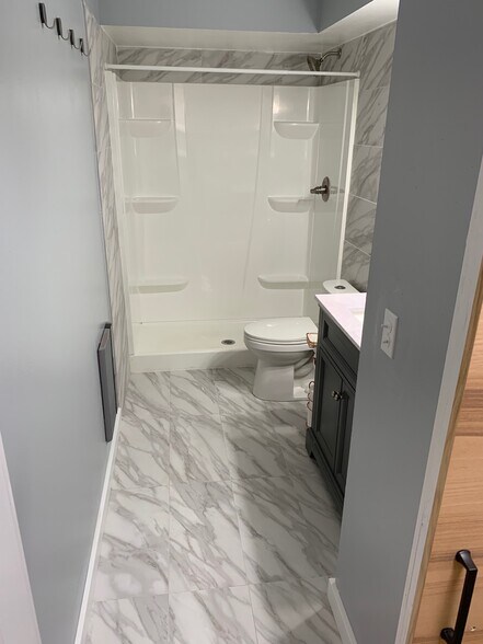 Building Photo - 4325 NE 130th Pl