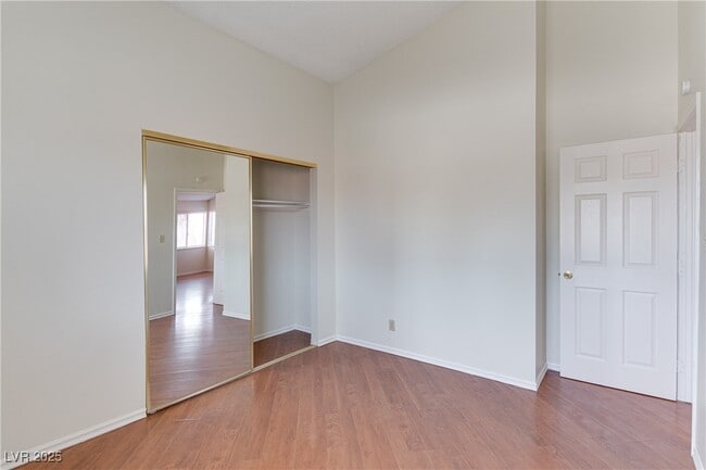 Building Photo - 1517 Kirby Dr