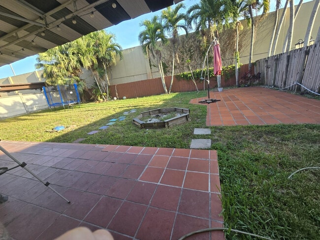 Building Photo - 8908 NW 187th St