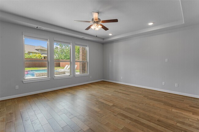 Building Photo - 11 Winter Thicket Pl