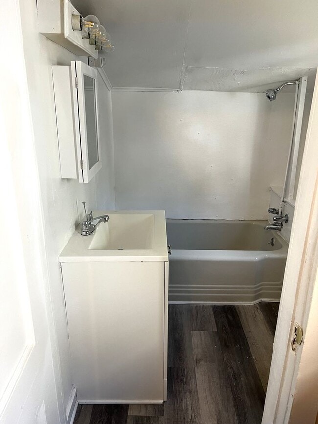 Building Photo - Coming Soon! First Floor Apartment with Bo...