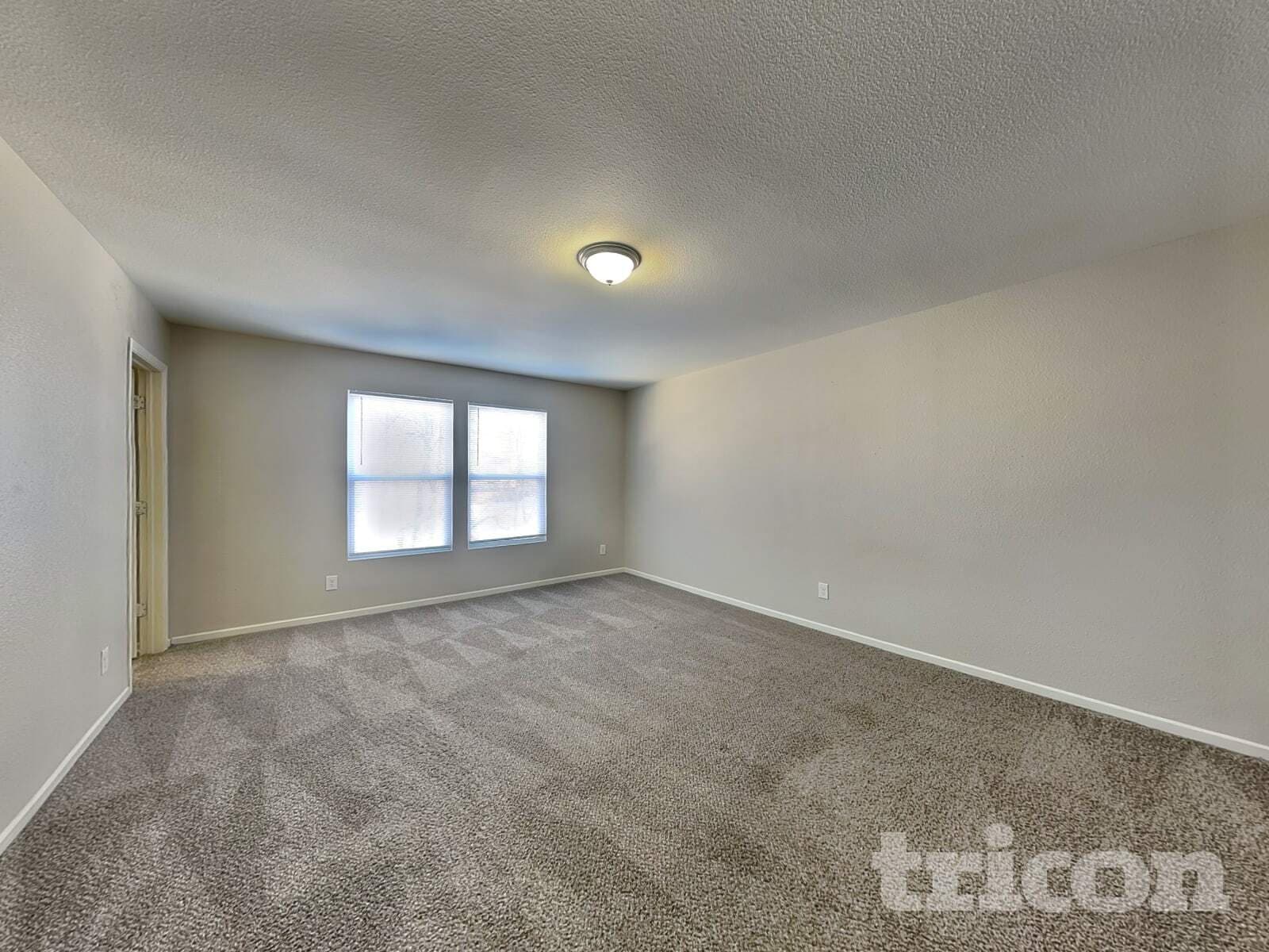 Building Photo - 1405 Bluestem Dr