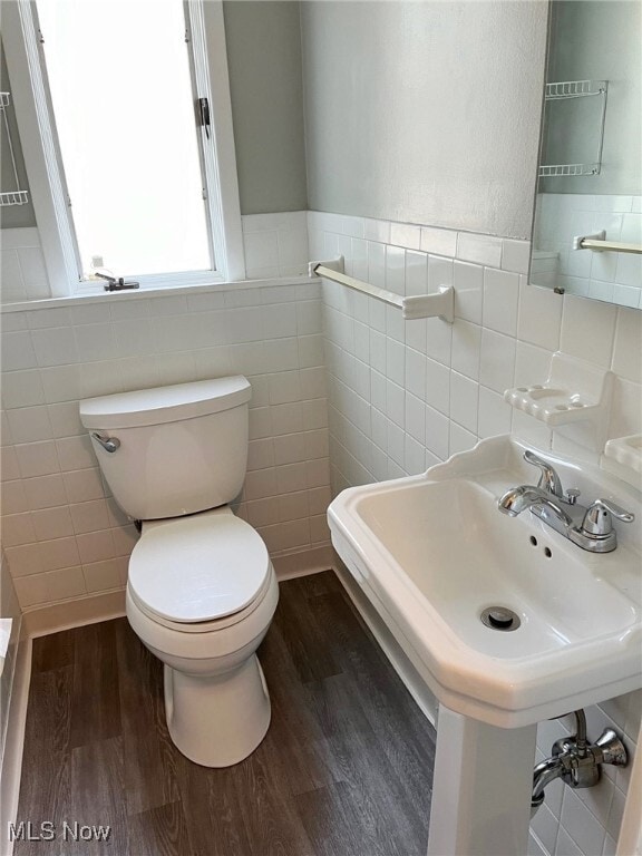 Building Photo - 25035 Penshurst Dr