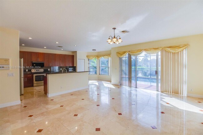 Building Photo - 2231 SW 164th Ave